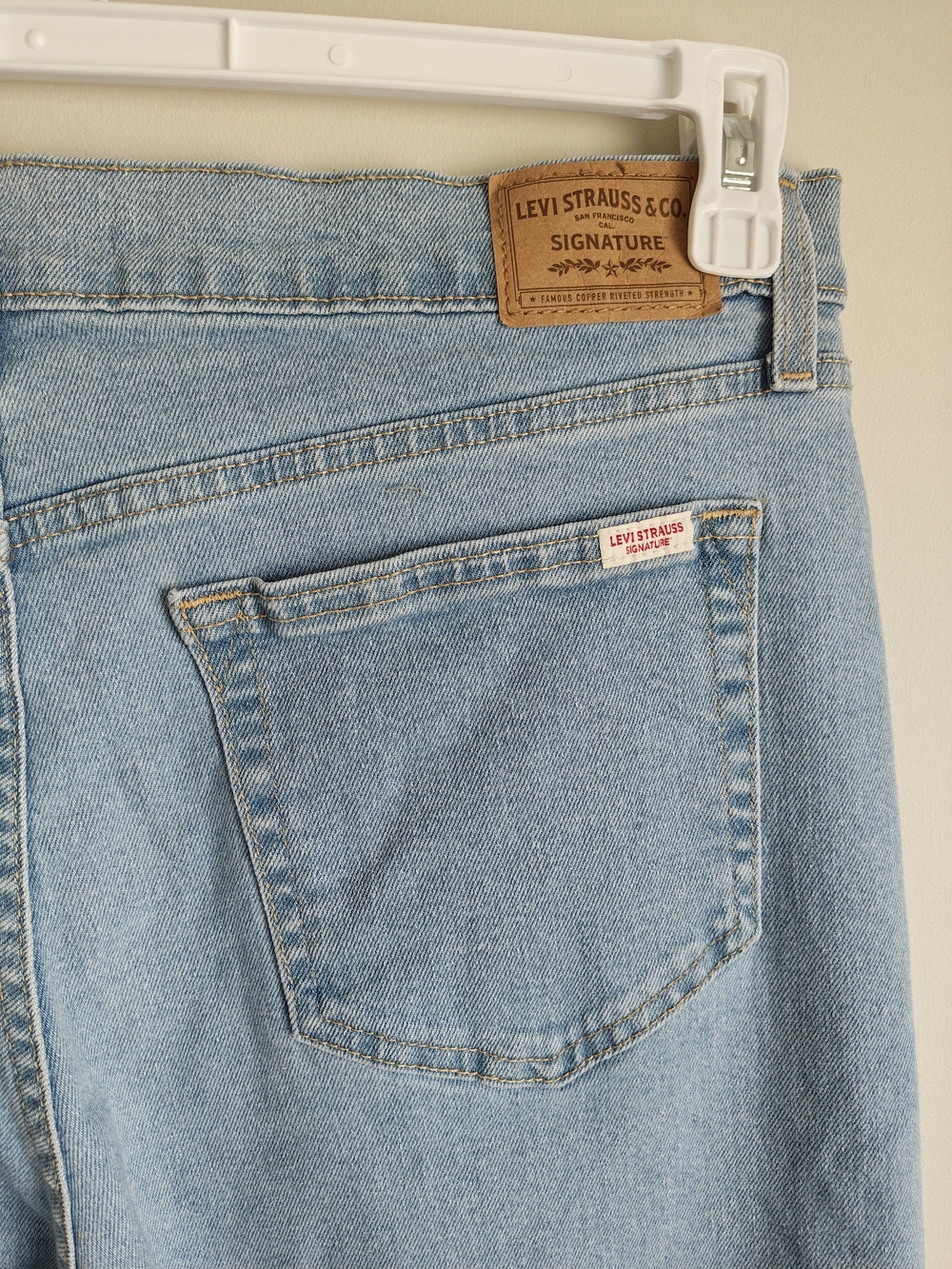 Levi's Light Blue High-Rise Wide Leg Jeans - Picture 6 of 15